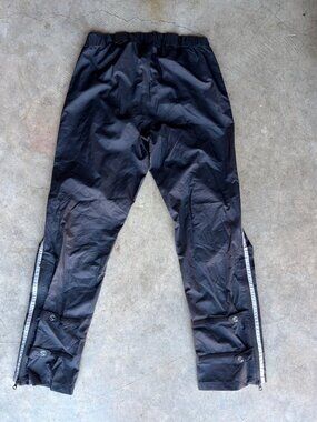 Showers Pass Waterproof Rain Pants Mens M Black Nylon Cycling Reflective Stripe